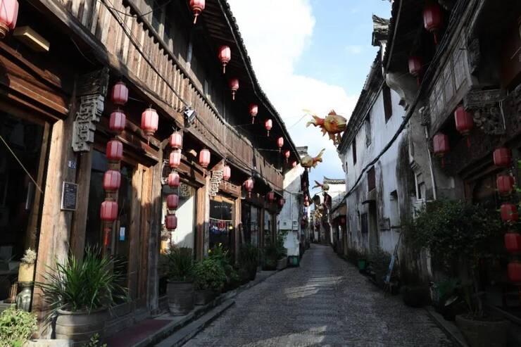 为什么亚铁离子和氢氧化钠反应不会生成氧气？